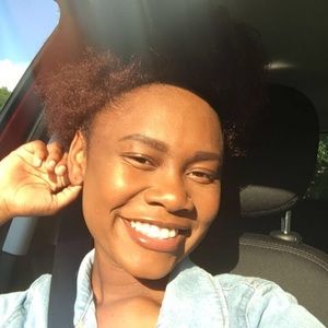 Meet your Posher, La'tavia